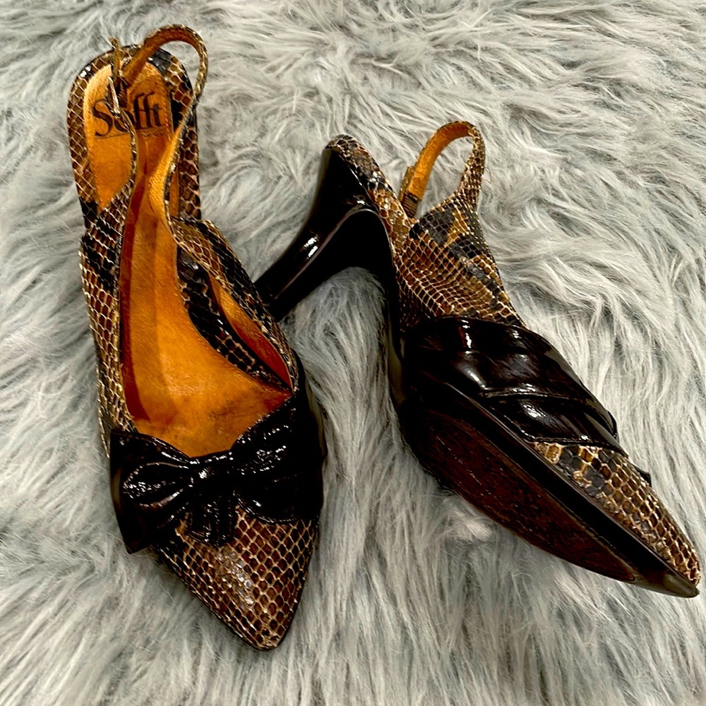 Snakeskin bow slingback heel 8.5
